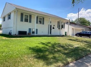 49 Saint Armand Ln, Wheeling, IL 60090
