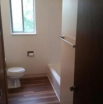 4th image of 1806 Cromwell Dr