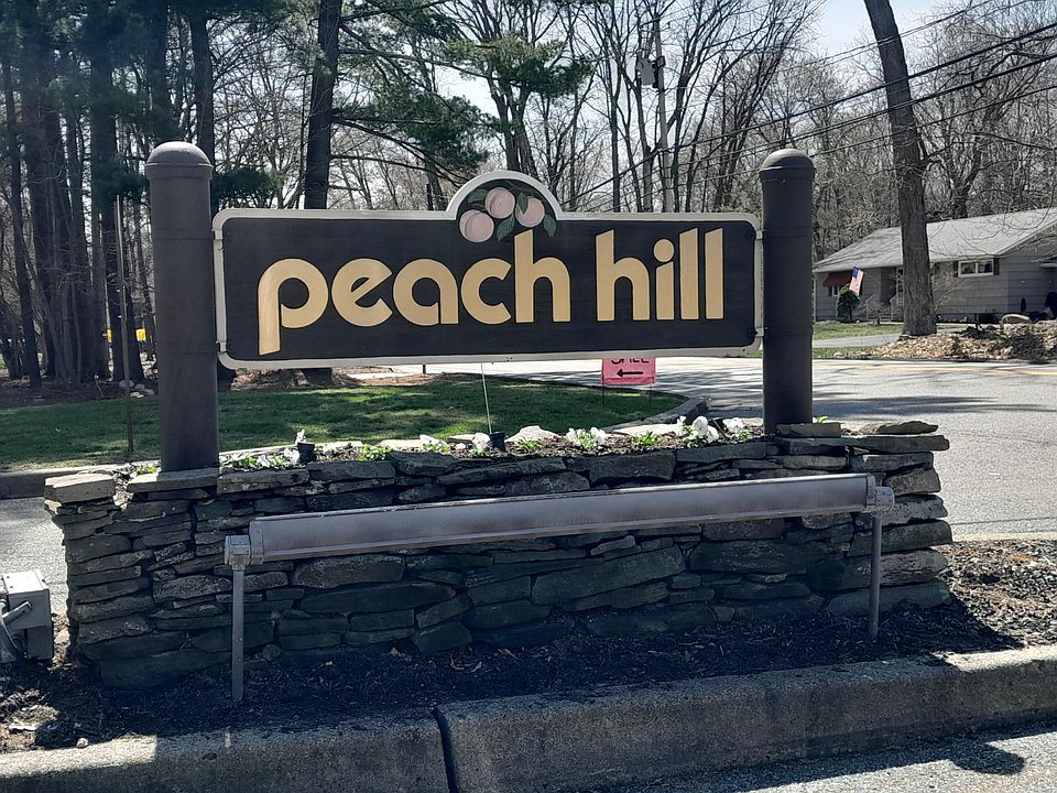 2nd image of 20 Peach Hill Ct #20