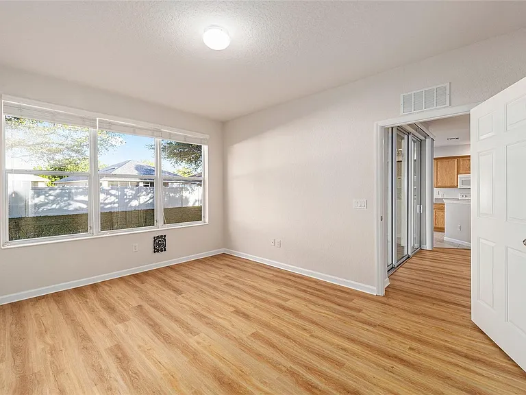 4570 SW 52nd Cir #107 — Photo 21