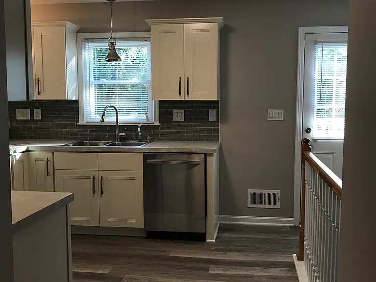 1000 Harmony Landing Rd — Photo 5