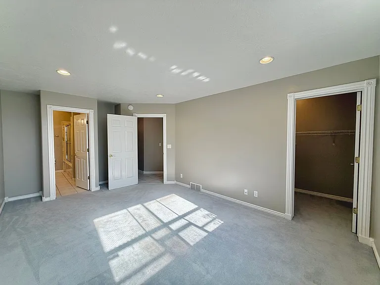 825 N Capitol Blvd — Photo 55