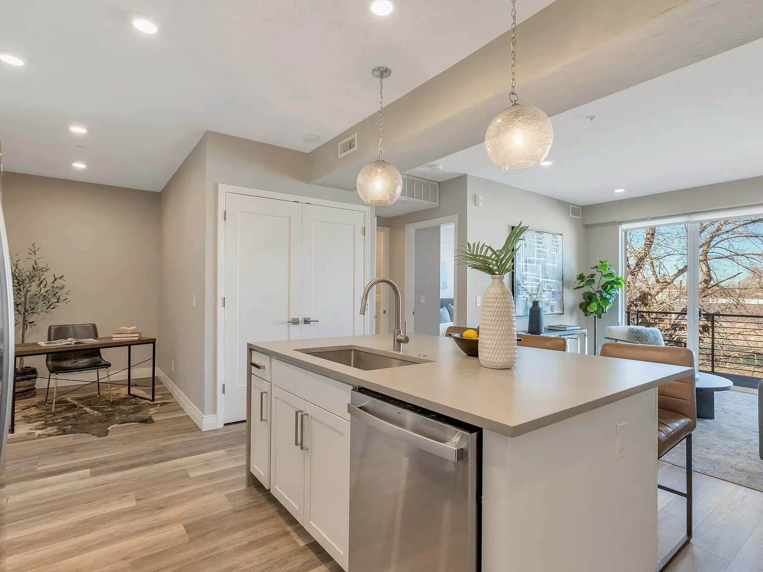 1745 S Pearl St — Photo 4