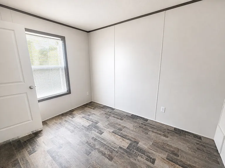 Stoney Creek Manufactured Home Community — Photo 11