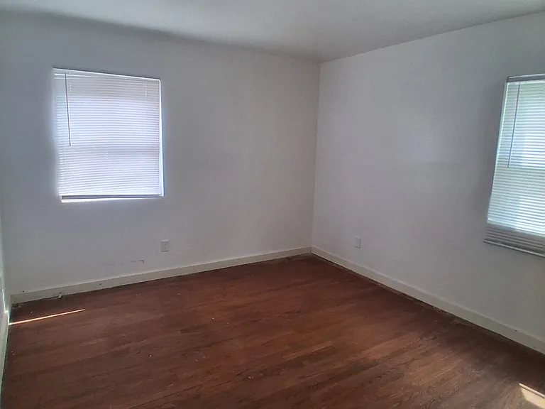 3042 N Palmer St #3 — Photo 4