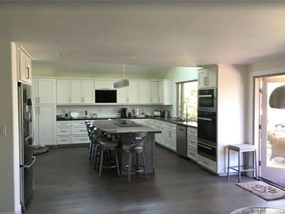 4th image of 22516 Jameson Dr