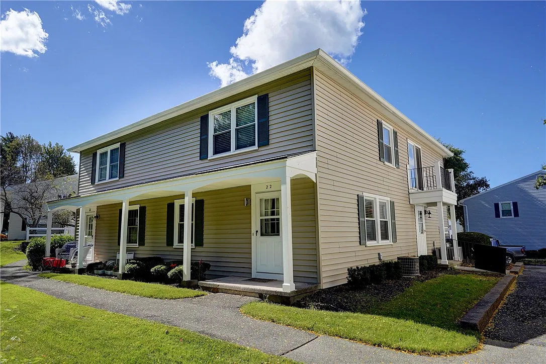 2 bed, 1.0 bath, 840 sqft, $1,699 — Photo 1