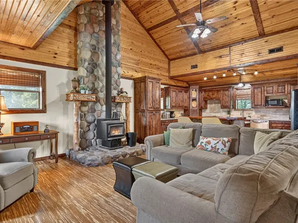 10890 Gates Ln, Pea Ridge, AR 72751