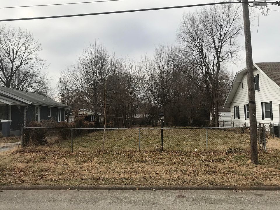 1st image of 2553 N East Ave