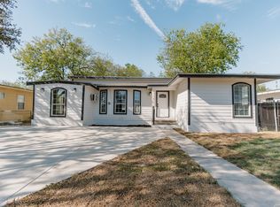 115 Huxley Dr, San Antonio, TX 78218