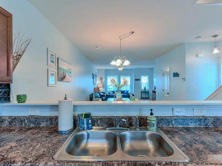 703 Elton Ave #1 — Photo 9