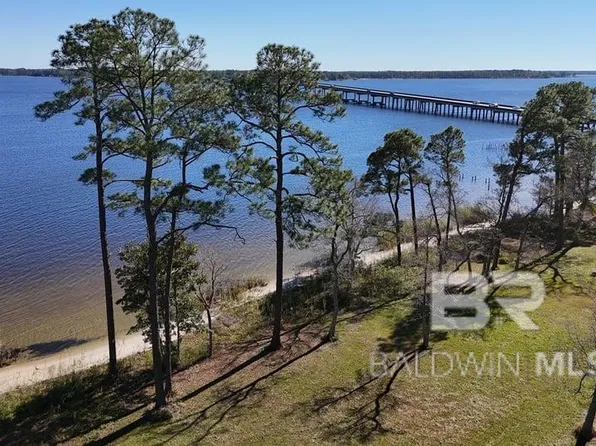 12664 6th St #11, Lillian, AL 36549