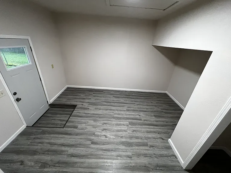 515 Valley View Dr — Photo 22