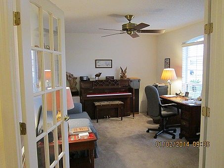 3rd image of 1027 Highland Crest Cir