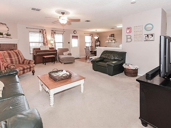 4th image of 1410 Leeward Ln