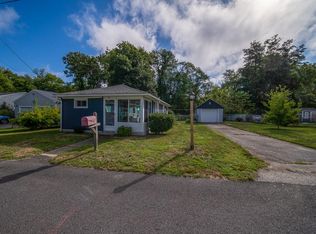 46 State St, Warwick, RI 02889