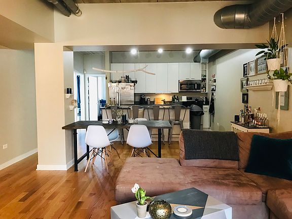 3rd image of 1440 S Michigan Ave APT 212