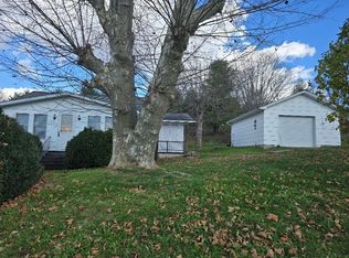 6223 Beech Run Rd, Jumping Branch, WV 25969