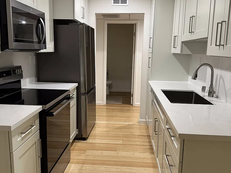226 W Edith Ave #13 — Photo 11