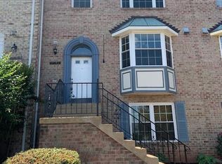 21146 Twinridge Sq, Sterling, VA 20164