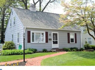 2302 Woodland Rd, Abington, PA 19001