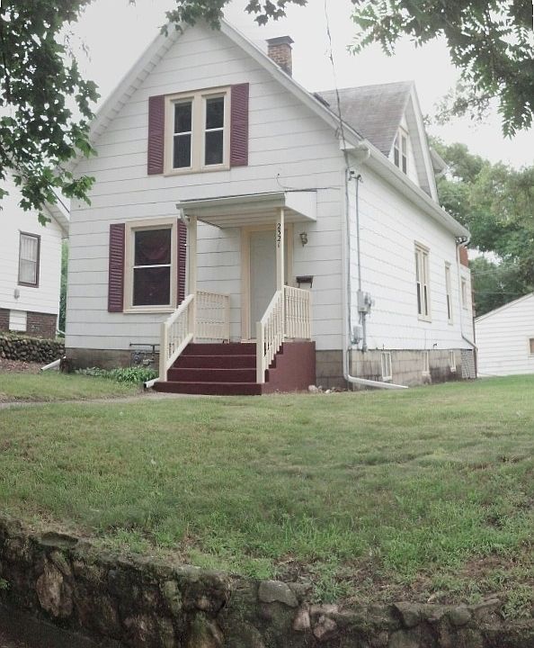 Big House in Quiet area