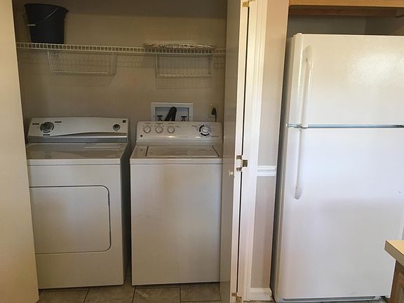 Washer/Dryer in unit
