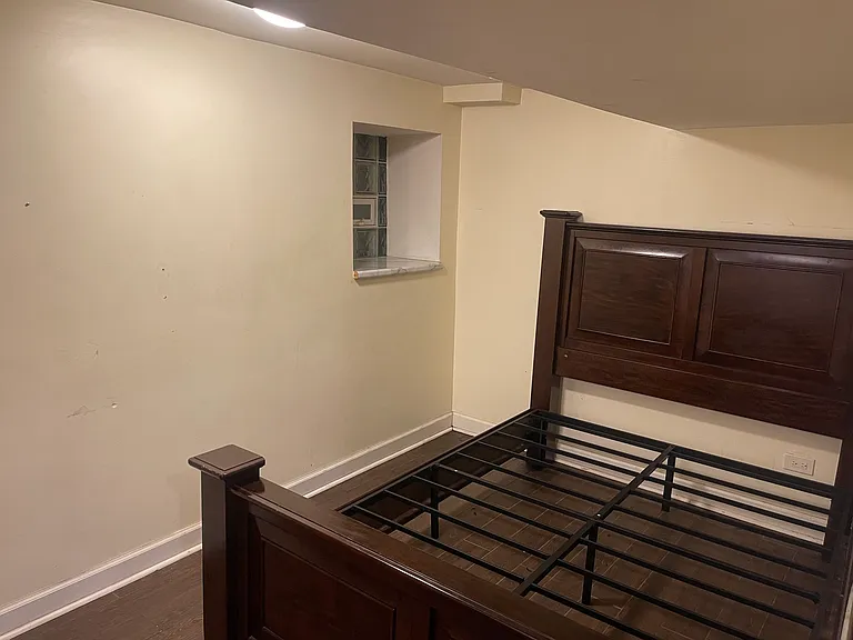 621 N Sawyer Ave — Photo 5