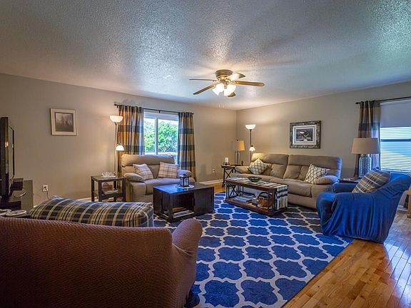 2nd image of 1845 Eastbrook Cir