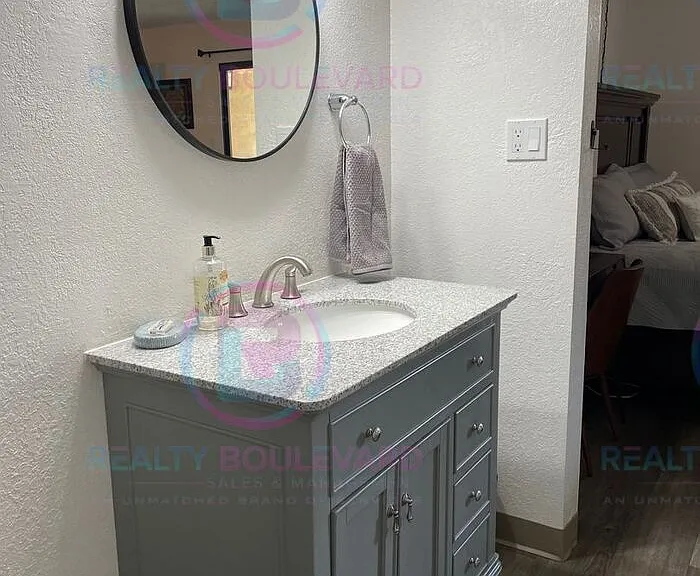 2450 Lymbery St — Photo 8