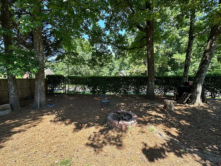 2220 Foster Dr — Photo 11