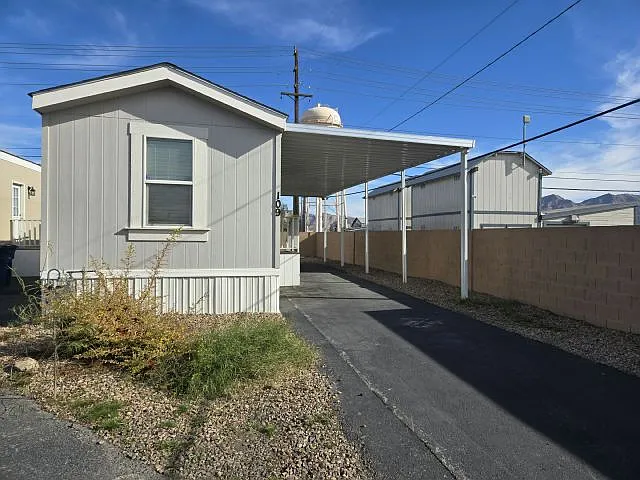 3825 N Nellis Blvd #109