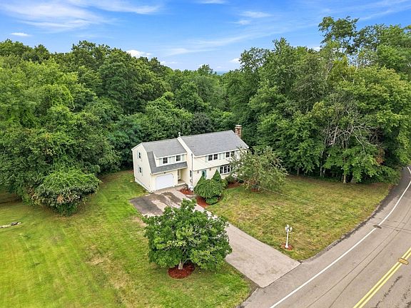 3rd image of 299 Old Westford Rd