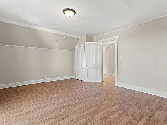 5th image of 306 E High St #B
