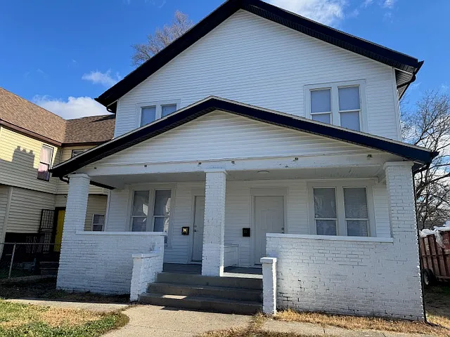 3 bed, 1380 sqft, $1,600 — Photo 4