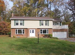 120 Ridge Rd, Etters, PA 17319