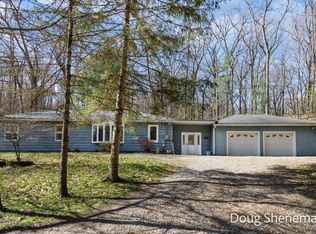 26 Pine Rd, Plainwell, MI 49080