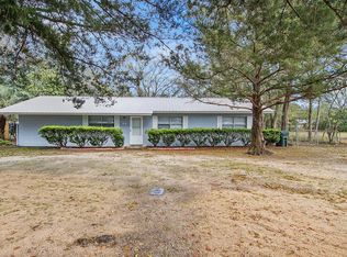 219 Fredrick Dr, Defuniak Springs, FL 32433