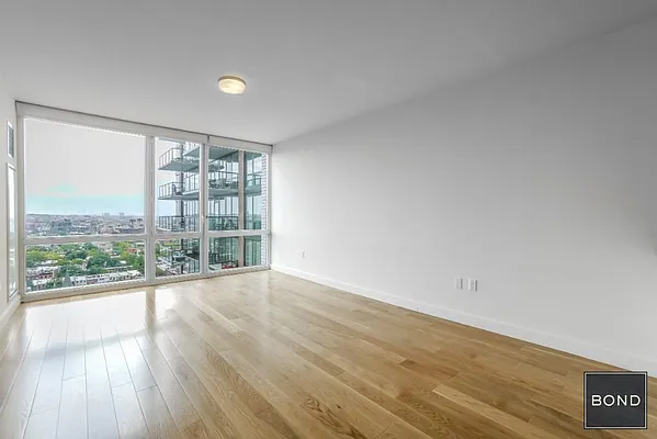 Rented by Bond New York | media 3