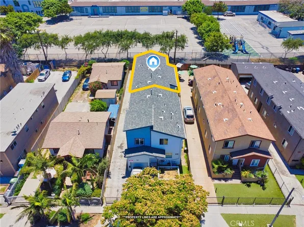 426 E 84th Pl, Los Angeles, CA 90003