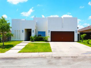 4002 Shahram Dr, Laredo, TX 78045