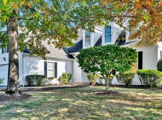 1 Chelsea Pl #1, Avon, CT 06001