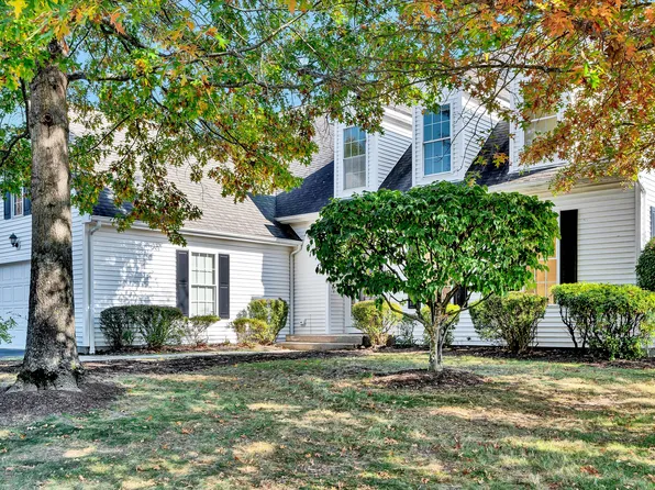 1 Chelsea Place #1, Avon, CT 06001
