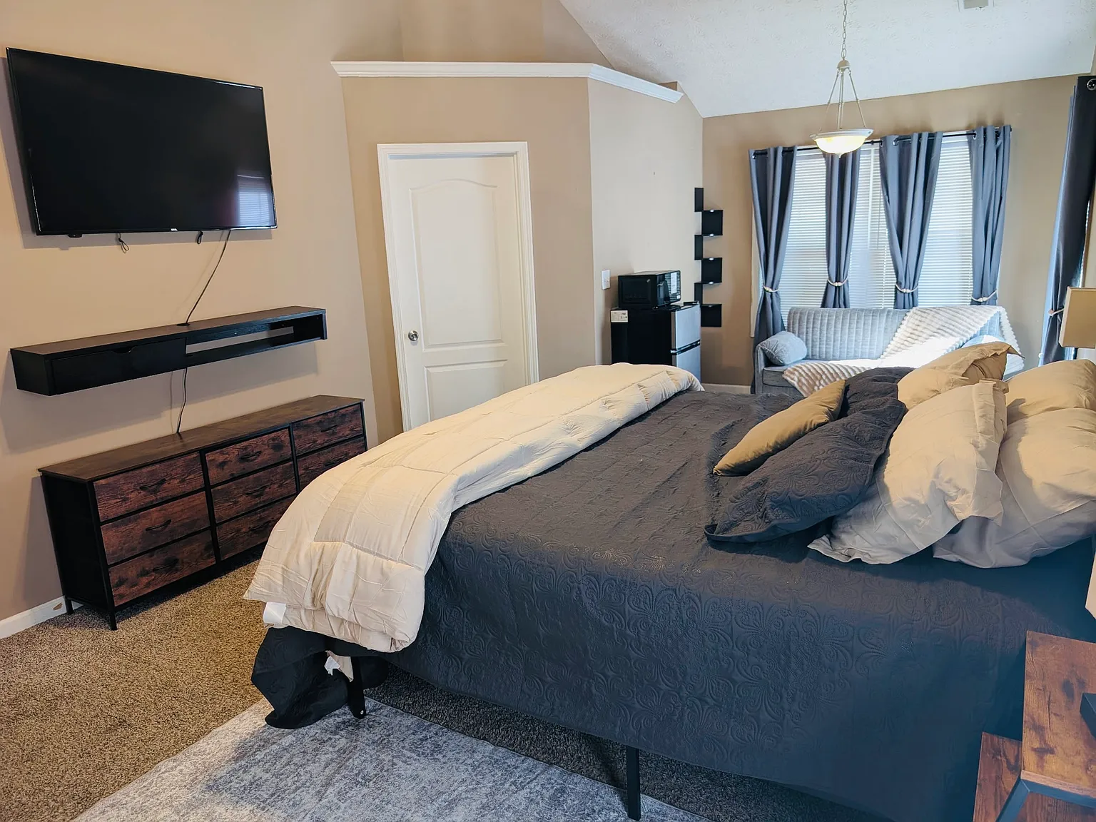 180 Pebble Brooke Ct — Photo 3