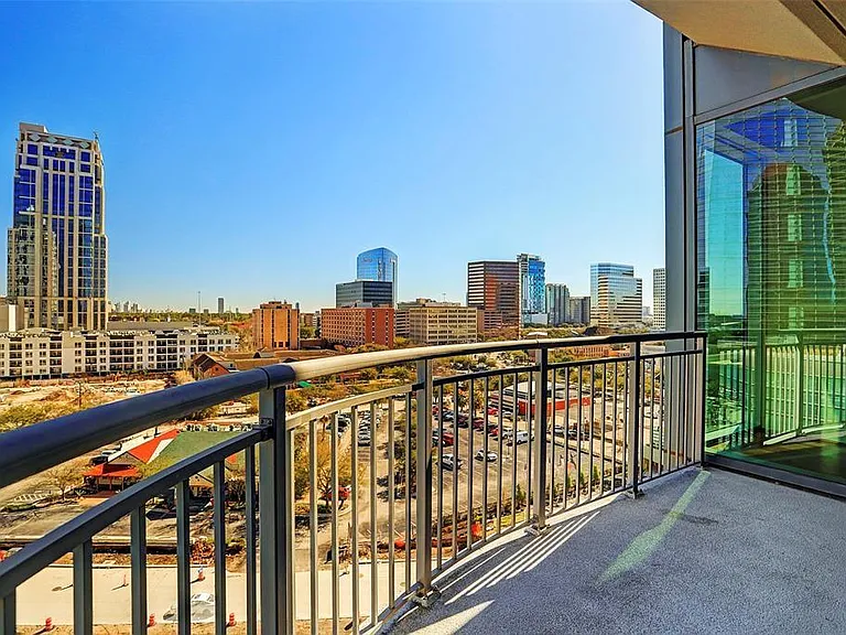 1600 Post Oak Blvd #904 — Photo 18