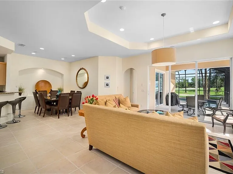 8519 Chase Preserve Dr — Photo 3