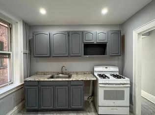 353 Forrest St #2L, Jersey City, NJ 07304
