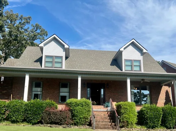2203 Spring Creek Cir, Jonesboro, AR 72404