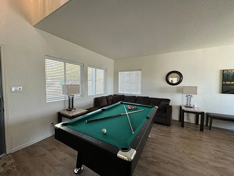 1670 Saturno Heights Dr — Photo 6