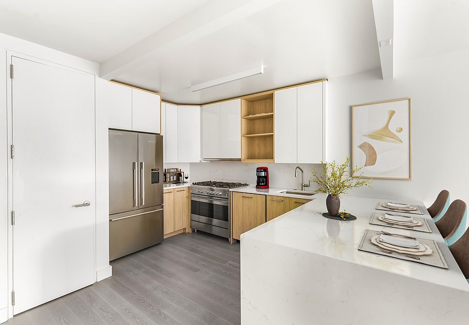 1st image of 101 W End Ave APT 9A